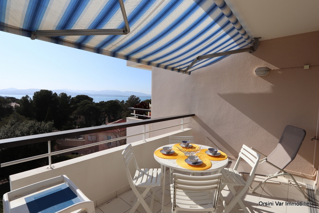 location-de-vacance-st-raphael-bord-de-mer-residence-acquarine-b41