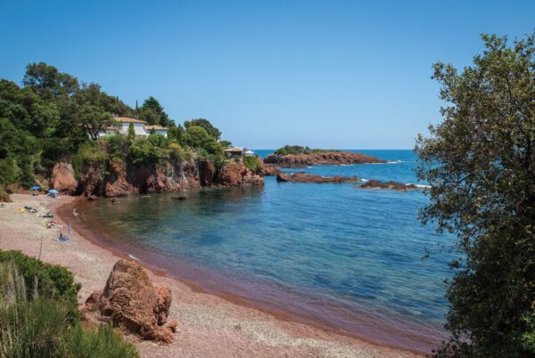 LES PLUS BELLES PLAGES ET CRIQUES EN ESTÉREL CÔTE D'AZUR !